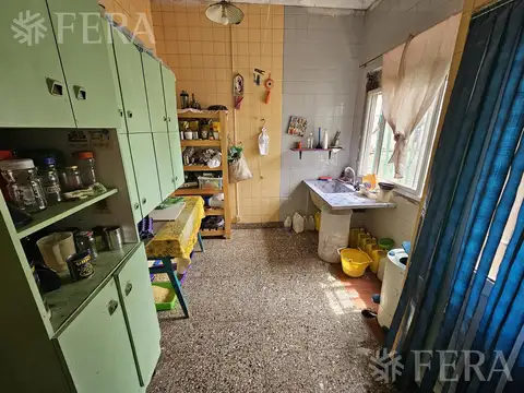 Casa 5 ambientes con 1 baño