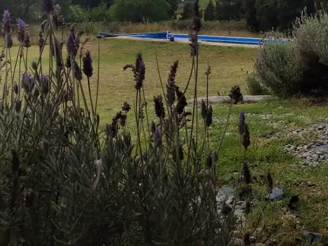 Chalet en venta de 4 dormitorios en La Peregrina