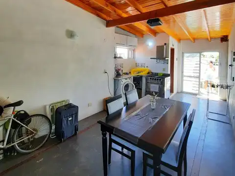Casa 3 ambientes con 2 baños