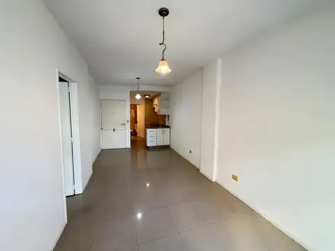 Coronel Ramón Lorenzo Falcón 3000, Piso 2