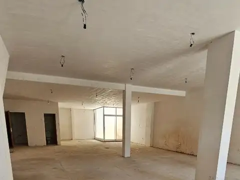 Local Comercial en Venta, 126.7 mts2 total, Mataderos