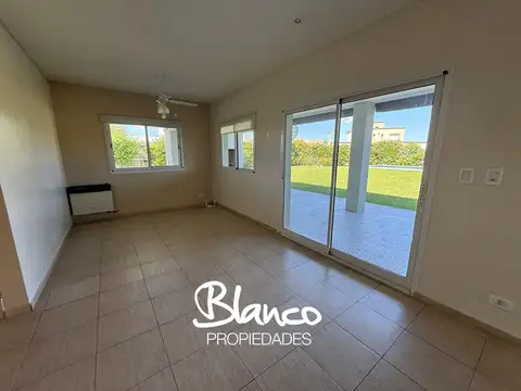 Casa en Alquiler al Sur