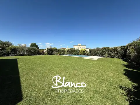 Casa en Alquiler de 4 dormitorios