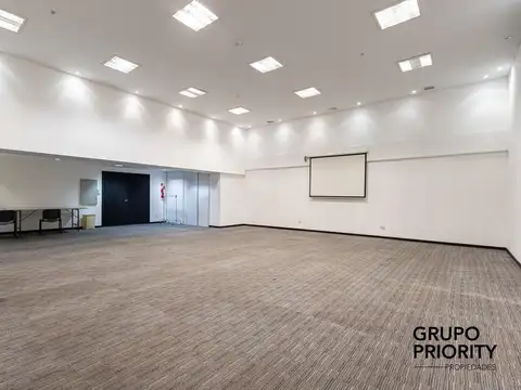 Oficina 4 ambientes con 2 baños