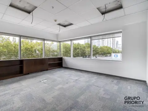 Oficina en Alquiler al Este