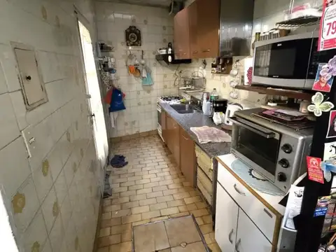 Depto Tipo Casa en Venta 50 años