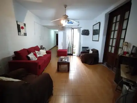 Depto Tipo Casa en Venta de 4 dormitorios