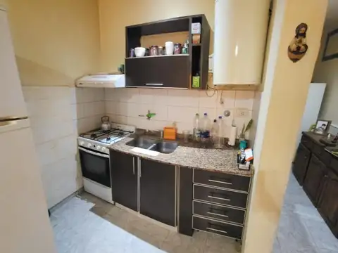 Libertad 400 , Piso PB