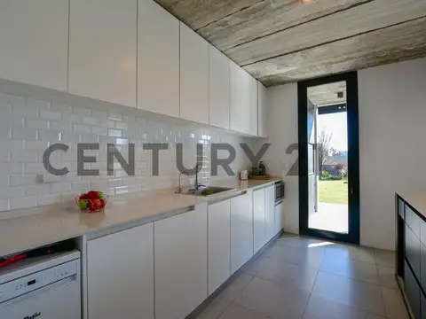 CASA EN VENTA EN BARRIO LA CHIQUITA