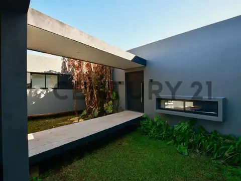 448 e/ 134 y 135 2800, Piso 0