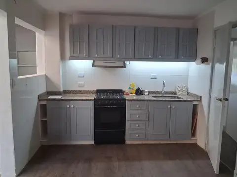 Depto Tipo Casa en Alquiler en Olivos Vías/Maipú, USD 1.400