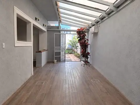 Depto Tipo Casa en Alquiler de 2 dormitorios