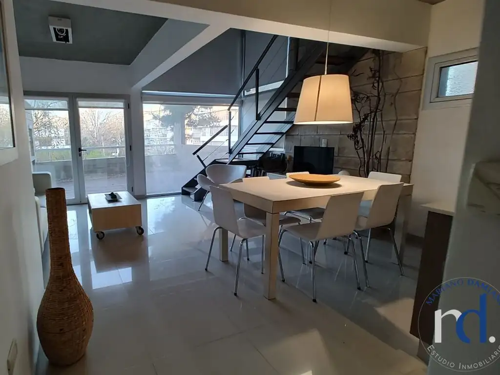 Eolo 100, Piso 1