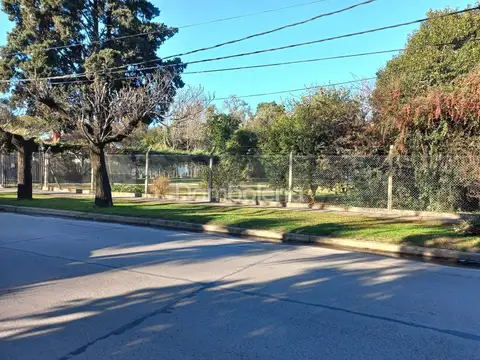 Terreno en Venta en Moreno, USD 270.000