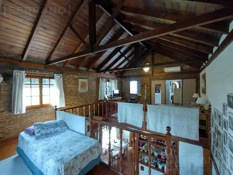Venta Casa de 4 ambientes sobre Lote 1.460 M2. Barrio Parque Sakura, Exaltacion de la Cruz