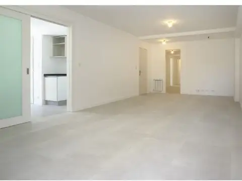 San Juan 523 , Piso 8