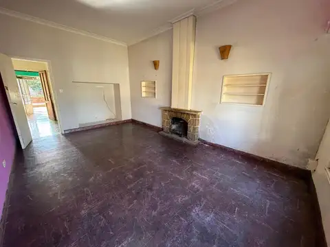 Casa 3 ambientes con 1 baño