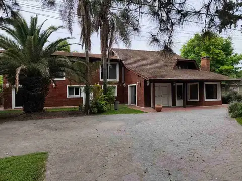 VENTA CASA 6 AMBIENTES PILAR, APTO CREDITO