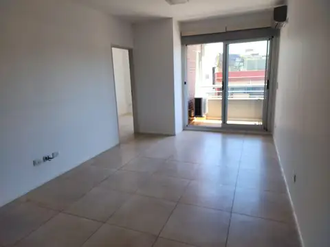 ALQUILER - 2 ambientes con cochera - Boedo