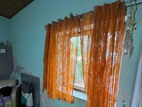 esquina mosconi y 25 de mayo 100