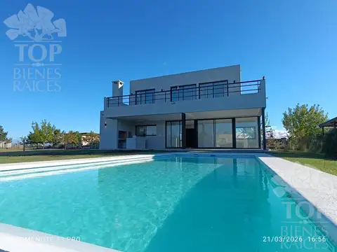 Casa en Venta en El Naudir, Countries y Barrios Cerrados en Escobar