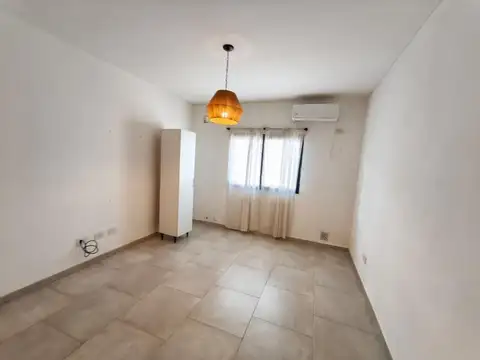 Departamento en Alquiler con 1 cochera