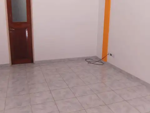 Local en Alquiler en Liniers, $ 500.000