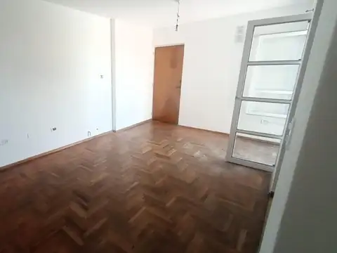 Av Santa Fe 451 , Piso 9