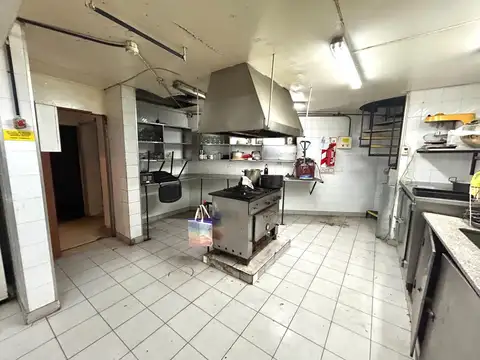 Local en Venta 30 años