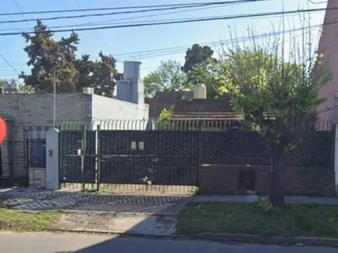 CASA EN ALQUILER 3 AMBIENTES