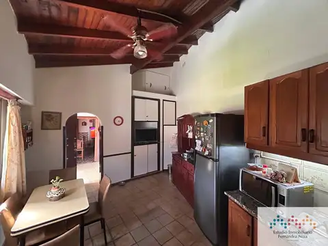Casa en Venta con 8 cocheras