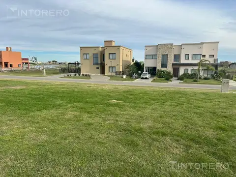 Anticipo y cuotas - Terreno en San Vicente