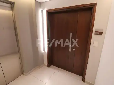 En Venta Oficina Con Tres Cocheras Cubiertas