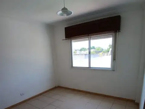 Casa 2 ambientes con 1 baño