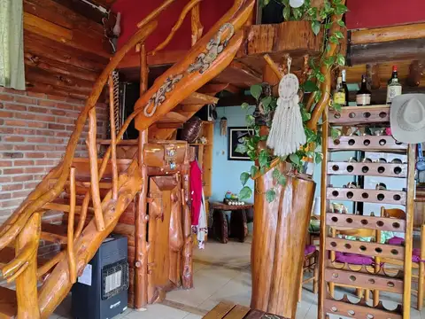 Casa en Venta con 3 cocheras