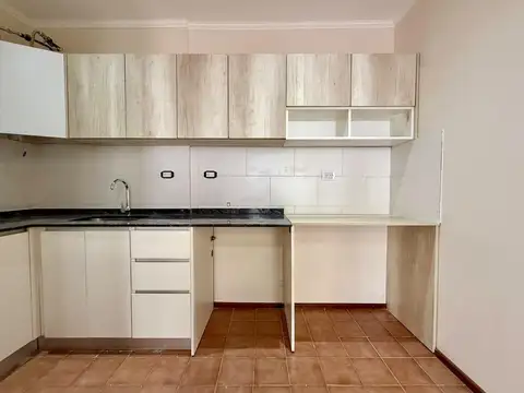 Casa 2 ambientes con 1 baño