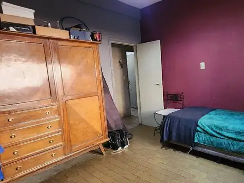 VENTA CASA 5 AMB PILETA A  RECICLAR ITUZAINGO