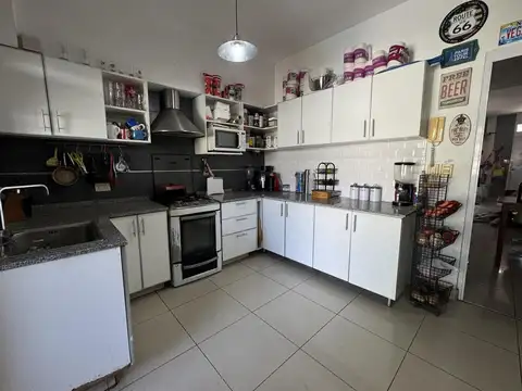 Depto Tipo Casa en Venta con 1 cocheras