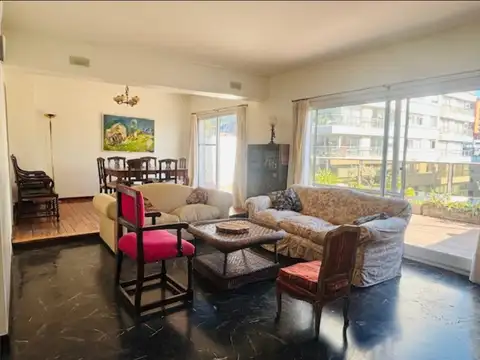 Departamento 6 ambientes con 2 baños