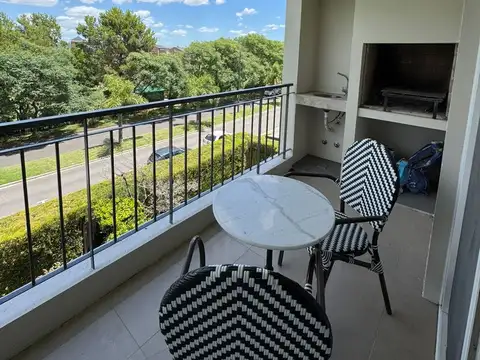 Alquiler 2 amb en Nordelta, balcón y parrilla