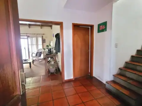 Av. Gerardo Yoya 800