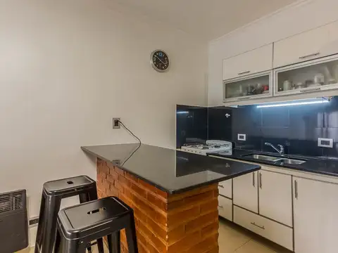 Depto Tipo Casa en Venta en Haedo, USD 49.900