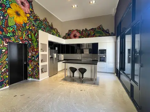 Imponente Inmueble en Venta!