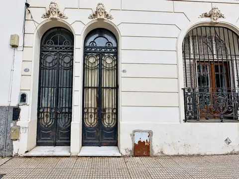 Casa a Refac o Demoler Caballito