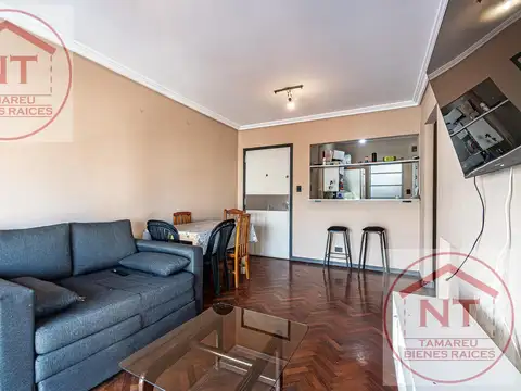 Departamento de 3 amb con balcon. Reciclado.  Liniers