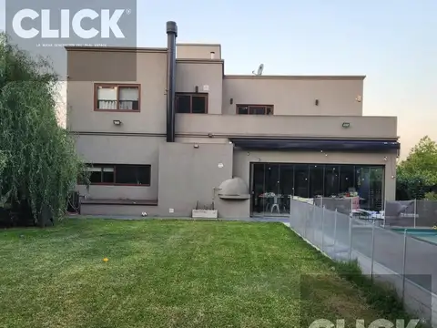 Casa en Venta en Los Naranjos, USD 540.000