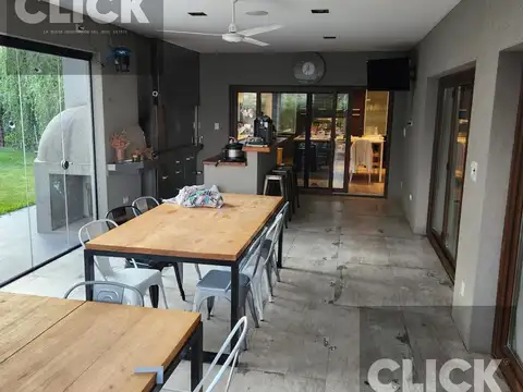 Casa en Venta de 4 dormitorios