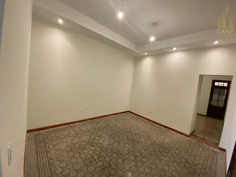 Oficina en Venta con 2 cocheras