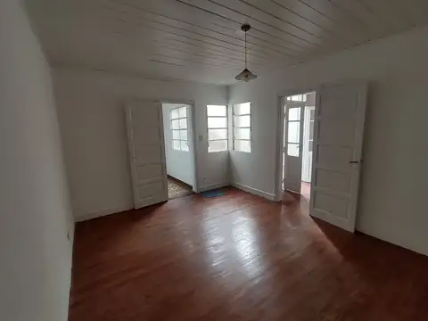 Depto Tipo Casa 3 ambientes con 1 baño