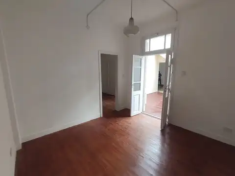 Depto Tipo Casa en Alquiler 26 años
